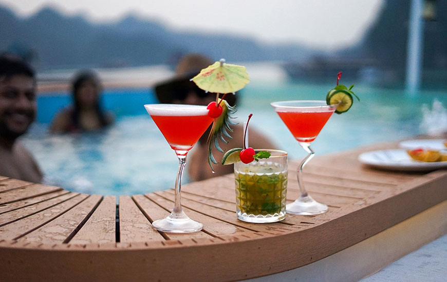 Cocktail Experience on Mon Chéri Cruises – A Luxury Taste in Lan Ha Bay